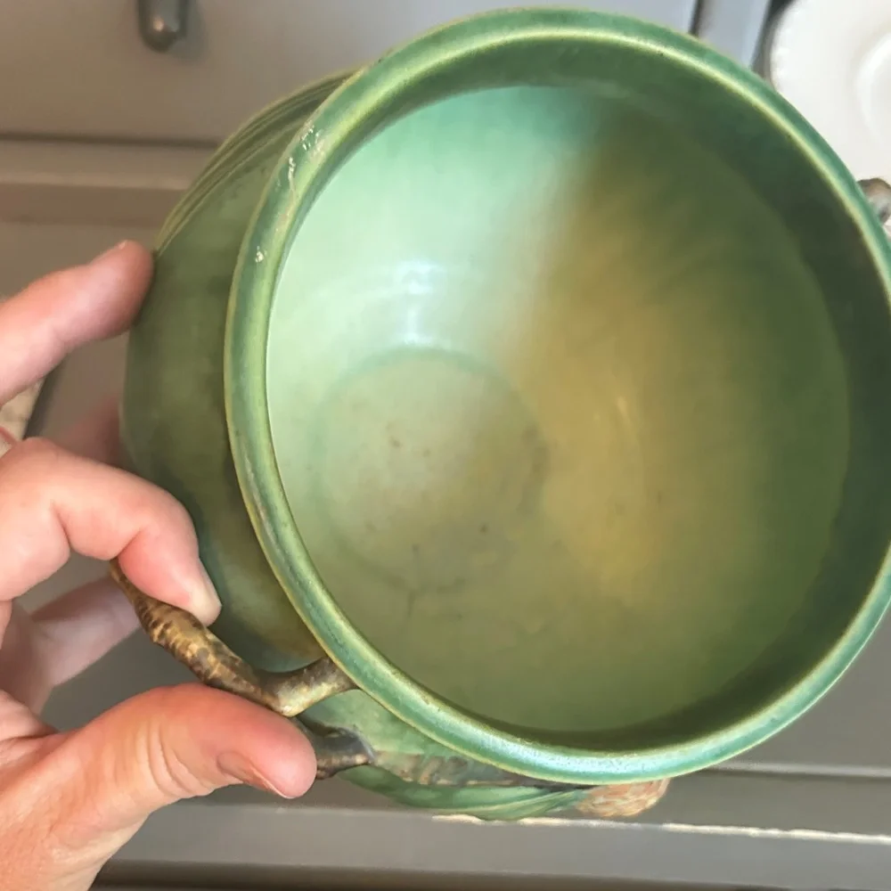 Pinecone Motif Green and Cream Ceramic Bowl - Picture 5 of 5